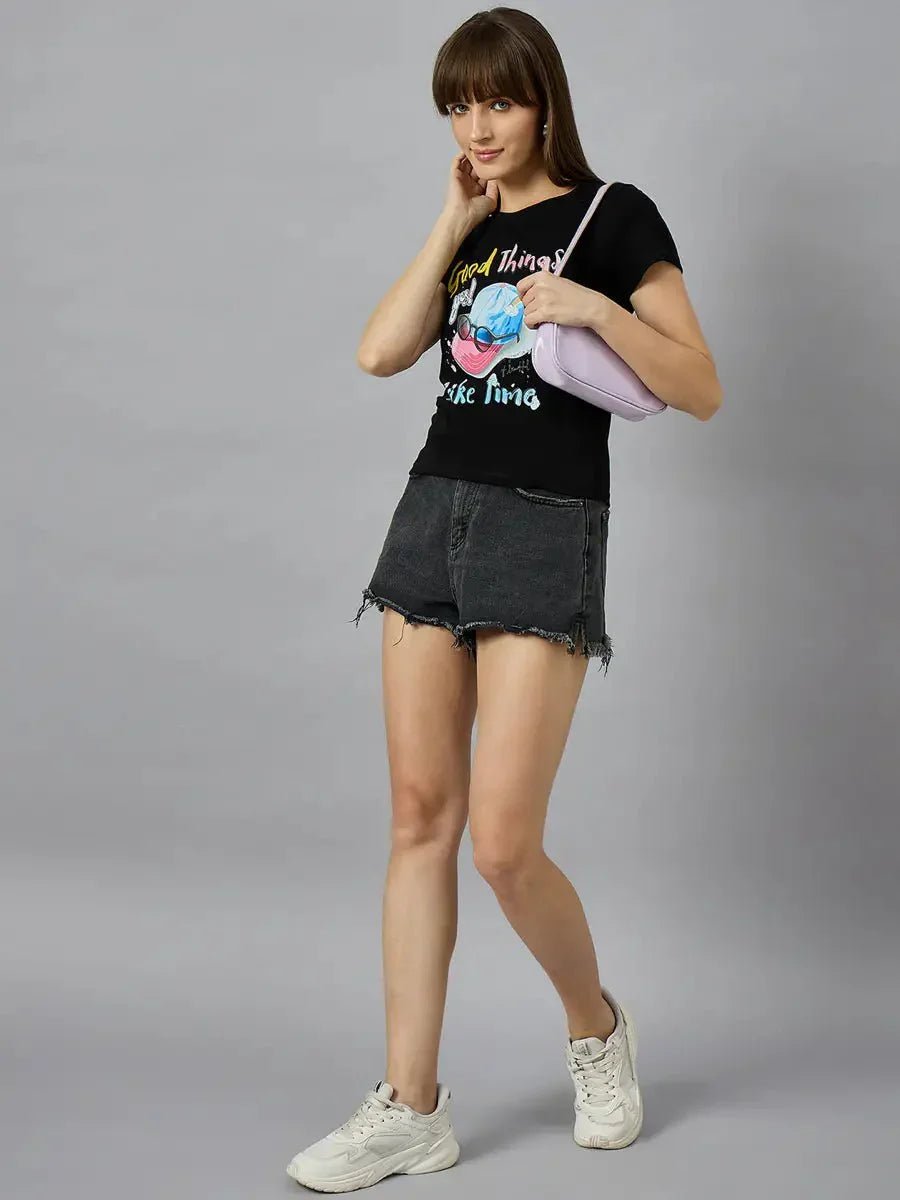 Urban street style meets cotton comfort in this women’s round-neck typography tee