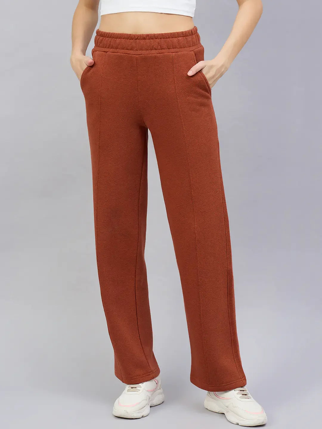 Women’s Straight Fit Fleece Sweatpants in Rust – Warm Autumn Winter Streetwear