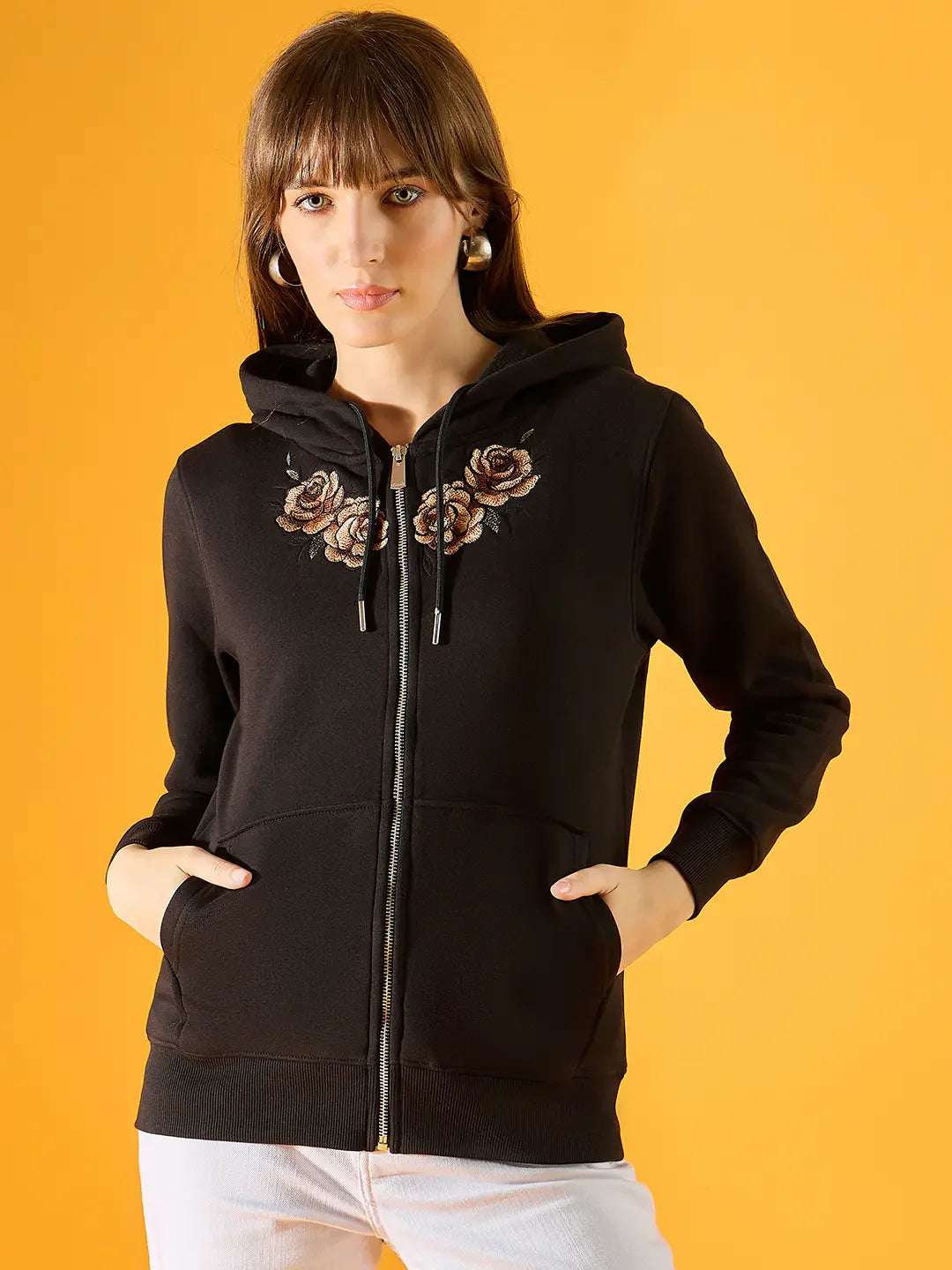 Women’s Black Fleece Zipper Hoodie Sweatshirt with Floral Embroidery – Stylish Casual Winterwear