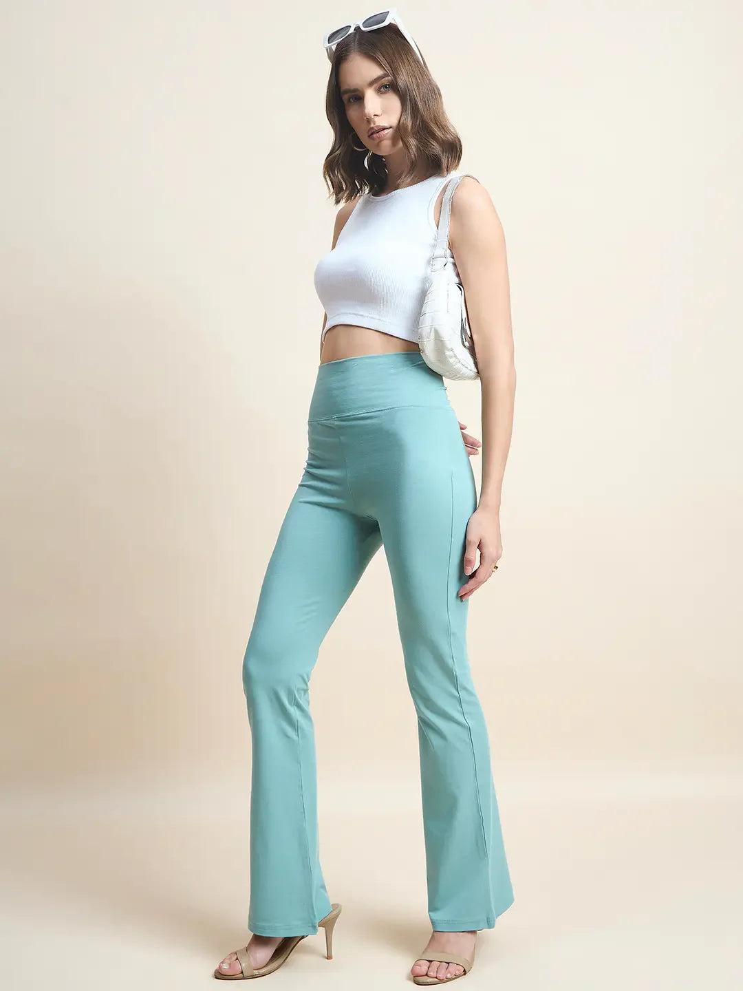 Women’s White Ribbed Round Neck Sleeveless Crop Top – Versatile Casual Tank